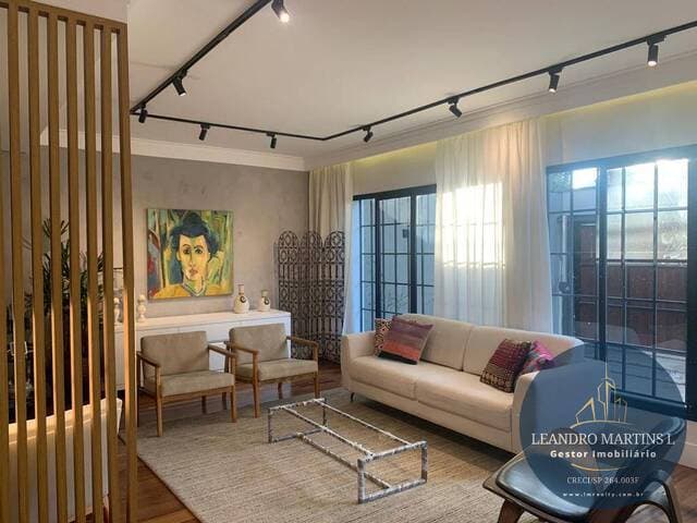 Sobrado à Venda com 3 dormitórios e 400 m² no Planalto Paulista - SP - foto 1