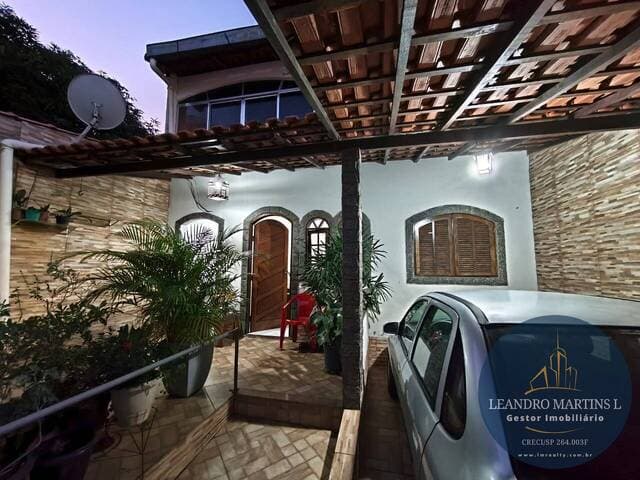 Casa à venda com 5 Quartos, 216 m² - Jardim Vila Rica – Volta Redonda/RJ - foto 1