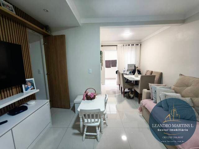 Casa em Condomínio à Venda, 2 suítes e 74 m² útil, Pedreira, SP - foto 2