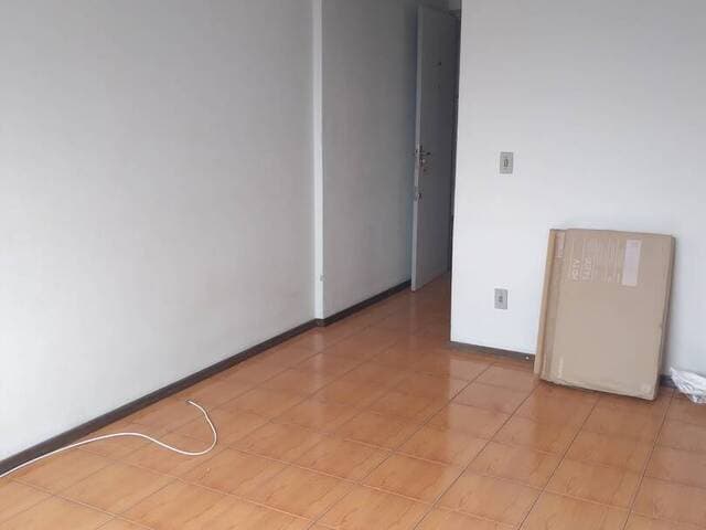 Apartamento à Venda – 3 quartos – Bairro Colina, Volta Redonda/RJ - foto 1