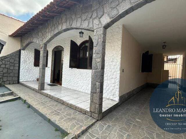 Casa à venda – 2 quartos no bairro Casa de Pedra – Volta Redonda/RJ - foto 1