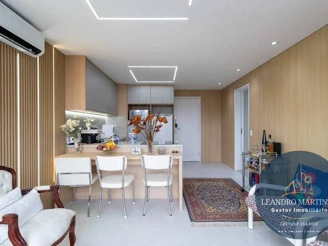 Apartamento à venda com 2 dormitórios e 53 m² em Moema - São Paulo - foto 2