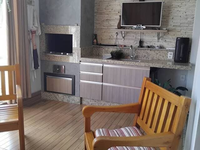 Casa com 2 moradias independentes no Jardim Vila Rica - Volta Redonda RJ - foto 1